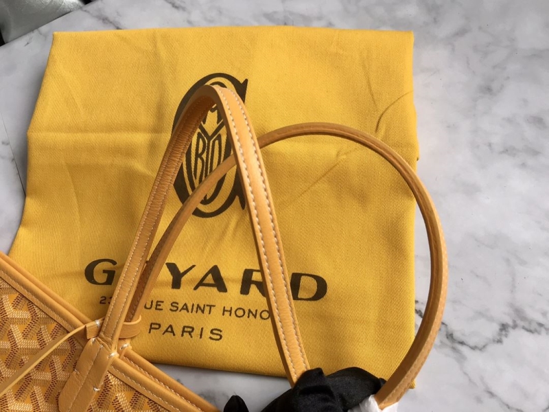 Goyard Shopping Bags